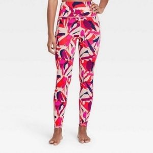 J Dow Fitness for Target Yoga Pants with Pockets Size L No Tags but Never Worn